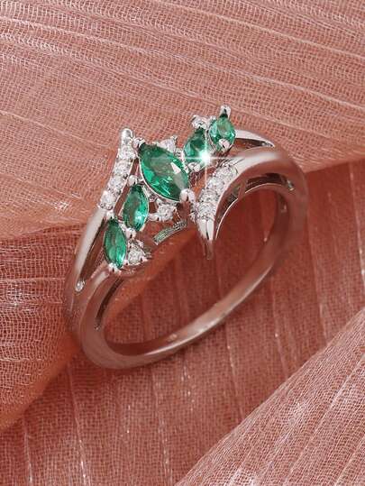 1枚优雅闪亮合成锆石马眼形戒指，女士款，适合日常佩戴、生日、派对、婚礼、订婚、度假等场合，是令人难忘的节日礼物。