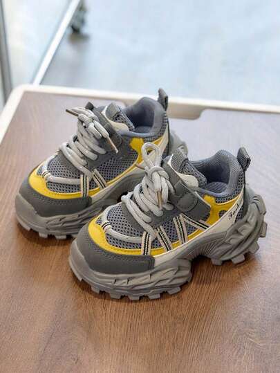 1 Pair Kids Breathable Mesh Soft Bottom Non-Slip Sports Shoes, Infant Toddler Walking Shoes, Versatile Fashion Thick Sole Outdoor Casual Running Sneakers, Suitable For Spring, Summer, Autumn, Winter