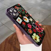 Mariquitas y estrellas sobre un fondo verde floral. Esta elegante funda es compatible con los modelos  17, 16, 15, 14 Pro Max, 13, 12, 11, XR y XS Plus. Fabricada en silicona TPU, ofrece protección contra golpes y caídas, además de una sensación superior. Es un regalo ideal para familiares, amigos y seres queridos, y la elección perfecta para Año Nuevo. - Negro - Ver 5