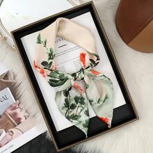 Pañuelo de seda con estampado floral inspirado en lo francés para primavera y verano, pañuelo ligero de seda sintética para el cuello y la cabeza, estampado floral rosa elegante con protección solar - Verde - Ver 11