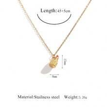 这款简约百搭的304不锈钢红辣椒心形吊坠项链，适合女性日常佩戴，尽显精致优雅。 - 金色 - 查看 9