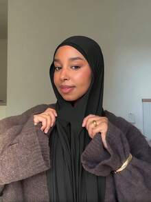 1pc Instant Hijab With Undercap - Silky Soft, Breathable Jersey Fabric, Includes Headscarf And Undercap, Suitable For Daily Wear, Holidays, Prayers, Mosque Visits - Black - View 3