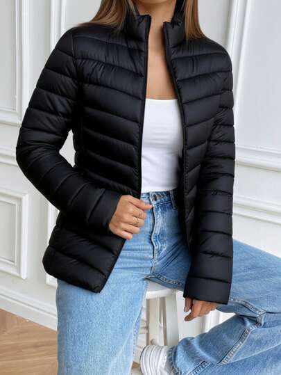 Chamarra Básica para Mujer Sin Gorro- Ligera, Cómoda y Versátil para Uso Diario, Te Protege del Viento y El Clima Fresco sin Ser Pesada.