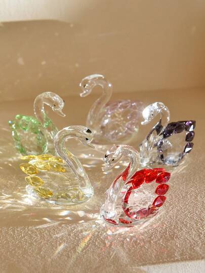 1个闪亮（高2.28英寸）迷你人造水晶天鹅摆件，红/绿/黄/粉/黑水晶天鹅装饰品，适合作为节日礼物、春季家居/办公桌装饰、阳光捕捉器、DIY汽车仪表盘装饰、复活节礼物、情人节礼物、房间装饰、复活节工艺品、迷你摆件、送给她的礼物、花园花盆装饰、送给姐妹的礼物
