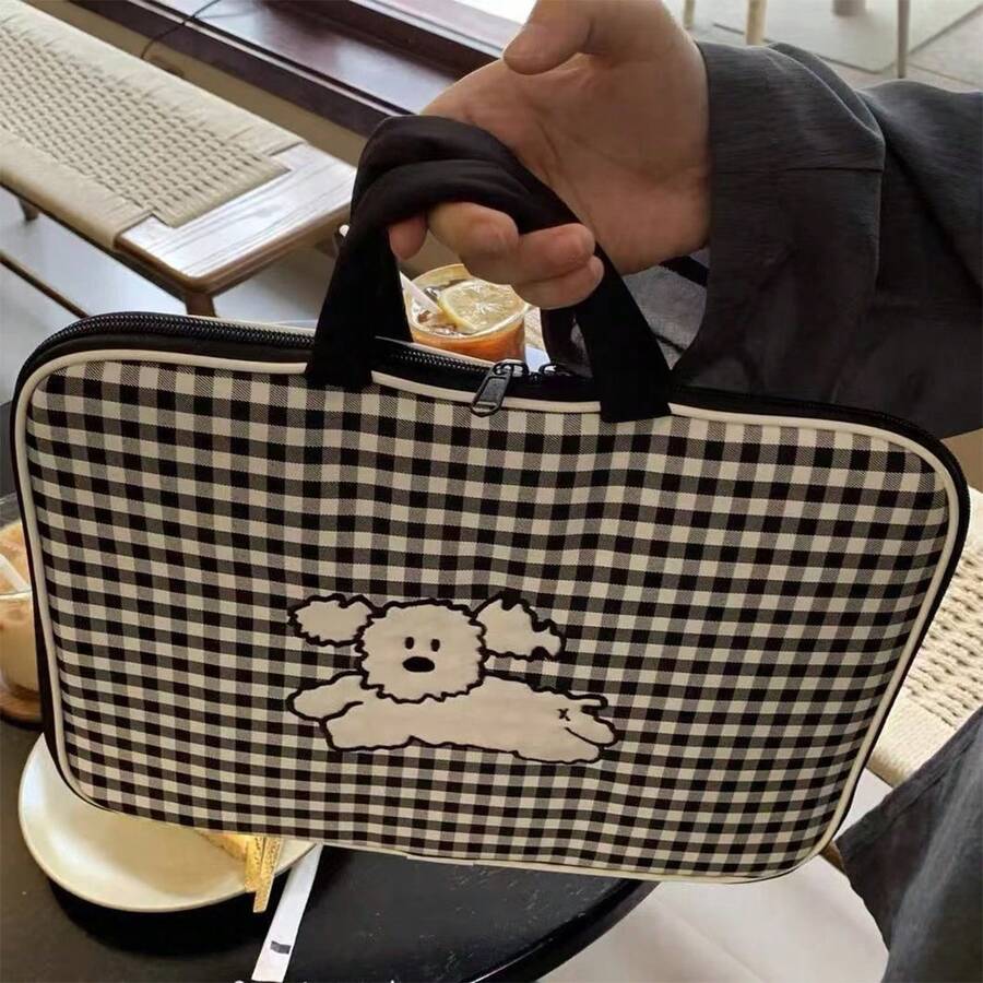 1pc Checkered Cute Cartoon Laptop Sleeve Bag, Fits 11/13 Inch Laptops, With Inner Lining, Essential For Back To School