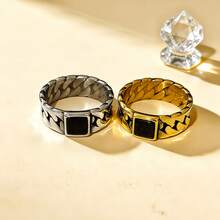 1枚复古链条纹理不锈钢方形黑色玻璃装饰戒指，适合男士日常通勤佩戴，也可作为生日、节日等场合的个性化男士礼物，实用配饰，兼具品质与时尚感。 - 方型復古鏈男士戒指 - 查看 8