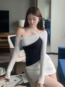 韩版性感撞色蕾丝斜肩长袖T恤，修身收腰设计，显瘦显瘦，春季款 - 黑白拼接 - 查看 4