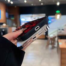 ¿Qué funda de teléfono con diseño de araña espeluznante? ¿Qué compatible con las fundas de teléfono ?  17  16 Pro Max  15 Pro Max  13 y  12 Hecho de material de TPU, brinda protección contra golpes y caídas. Es un gran regalo para familiares y amigos y para Halloween. - Color mixto LB9 - Ver 4
