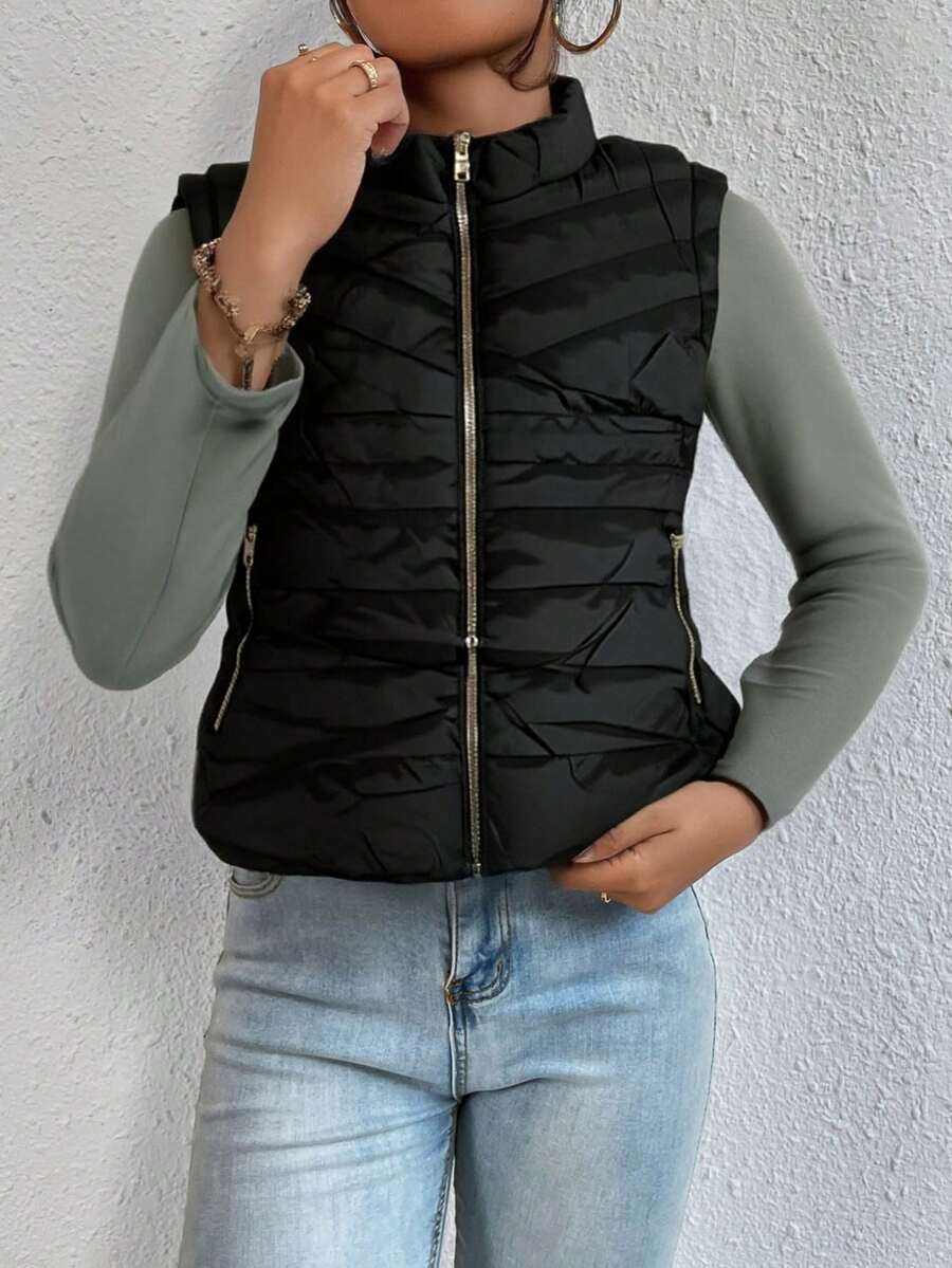 Chaleco Acolchado para Mujer con Cierre Metálico Con Forro en el Interior, Estilo Casual y Moderno, Descubre la Comodidad Y Ligereza para Todo Tipo de Ocacion y Temporada - Negro - Ver 1