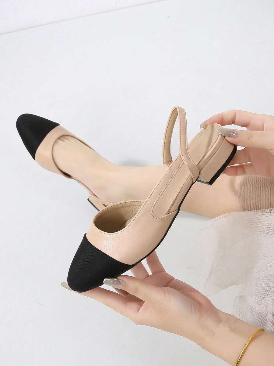 Mẫu sandal đế thấp, gót chunky, phối màu, mũi kín, đa năng, kiểu Pháp cổ điển mới năm 2026 dành cho phụ nữ cỡ lớn.