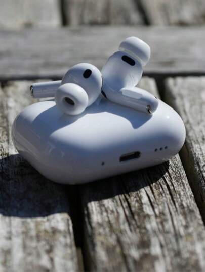 无线蓝牙耳机，无线耳机 / 兼容苹果、安卓及其他智能设备 / 具备降噪功能 / 适用于音乐、游戏和运动