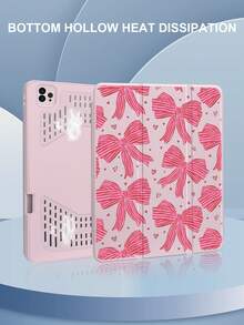 这款带有卡通蝴蝶结和爱心图案的平板电脑保护套，是送给朋友、挚友、家人、兄弟、同事、爱人、同学、老师或自己的完美生日、节日或情人节礼物。它兼容 iPad Air 4/5（10.9 英寸）和 iPad 8/9（10.2 英寸）。这款保护套采用粉色翻盖设计，带有笔槽，并增强了散热性能。