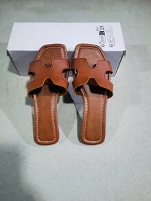 2025夏季新款H型时尚平底凉鞋，简约户外沙滩休闲拖鞋，纯色休闲优雅PU皮，适合沙滩、度假、办公室、居家、户外派对等场合。 - 圓型棕色 - 查看 7