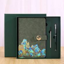 客製化文字 Logo 個性化千江山 A5 筆記本禮盒組，包含筆記本 + 筆 + 筆芯 + 禮盒，筆記本與筆可單獨購買或成套購買，精緻風景壓紋人造皮革筆記本會議記錄本 - 彩色 - 查看 12