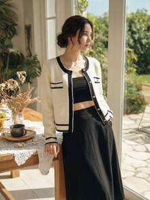 Knit Mix 针织法式休闲女士圆领长袖口袋开衫，常规宽松，撞色，春秋（图案随机） - 杏色 - 查看 2