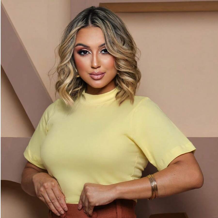 Blusas T-shirt Gola Alta Blusa  Feminina Gola Alta em Ribana Camiseta básica 100% Algodão Premium - Amarelo bebe - Visão 1