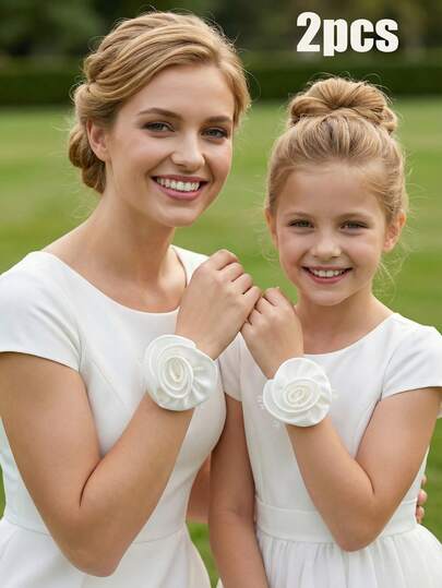 1 Pair White Wedding Wrist Corsage, Photobooth Props, Party Decorations, Bridal Accessories, Flower Wreath, Matching Parent-Child