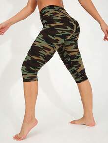 Women's Spring/Summer Casual Camouflage Print Elastic Tight Leggings, Butt-Lifting Shaping Yoga Outdoor Beach Vacation Walking Capri Length Pants - Army Green - View 2