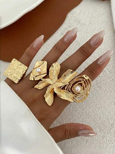 4pcs Exaggerated Wide Floral Faux Pearl Geometric Hollow Square Irregular Shape Metal Chunky Ring Set, Fashion Minimalist Elegant Vintage Design, Suitable For Holiday, Party, Date, Gift, Daily Wear