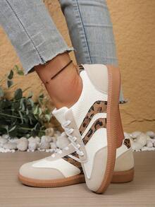 女士时尚休闲运动鞋，豹纹白色运动鞋，跑步鞋 - 白色 - 查看 4