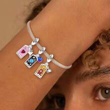 1件925纯银塔罗牌吊坠，适合搭配女士手链、手镯、DIY首饰制作和日常穿搭，是女孩的理想配饰。 - 塔羅牌 - 查看 3