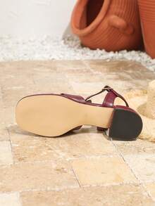Giày sandal đế xuồng cao gót dày màu đỏ tía dành cho nữ, kiểu dáng thời trang công sở, giày dệt kim mùa xuân/hè mới, sandal đế xuồng đa năng, sandal chiến binh quai ngang mắt cá chân mũi tròn, sandal đế xuồng thoáng khí thoải mái, thích hợp cho đi chơi hoặc nghỉ lễ. - Màu Đỏ Sâu - Xem 7