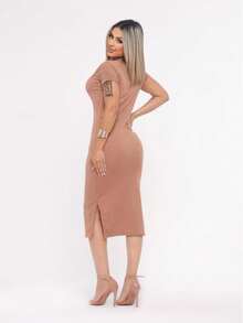 Vestido Feminino Canelado Midi Fenda lateral Casual e Elegante Manga Curta - Canela - Visão 4