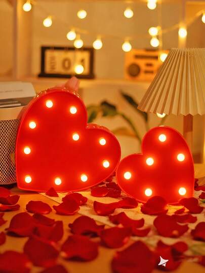 1pc Red Heart Shaped Night Light, Battery Powered Indoor Decor Lamp, Suitable For Room, Bedroom, Desk Decoration, Valentine's Day Decor, Valentine's Gift, Cute Heart Shaped Decorative Night Light