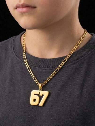 1pc European & American Punk Hip Hop Baseball Football Arabic Number 67 Pendant Necklace, Exaggerated Sweater Chain Gold Necklace, Suitable For Boys, Girls, Children, Football Fans, Fashion Sports Street Outdoor Party Back To School Daily Wear Accessory