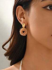 一对手工波西米亚风仿水晶和串珠耳环，小巧几何圆形耳环，时尚首饰，适合情人节、母亲节、婚礼、送给朋友和爱人的礼物，适合女性日常、度假、派对佩戴（手工串珠的颜色、数量和位置随机） - 香檳色 - 查看 2