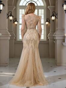 3D立体花卉设计长袖连衣裙，饰以珍珠、蕾丝刺绣和亮片，超长鱼尾裙摆，适合婚礼、晚宴、派对和正式场合，春季派对的理想之选。 - 香檳色 - 查看 5