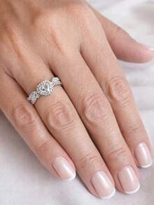 Adjustable Women's Ring, Gold Or Silver, Heart-Shaped, With A Delicate, Romantic, Modern, And Brilliantly Crafted Stone And Cubic Zirconia Pavé Setting. - 銀色 - 查看 2