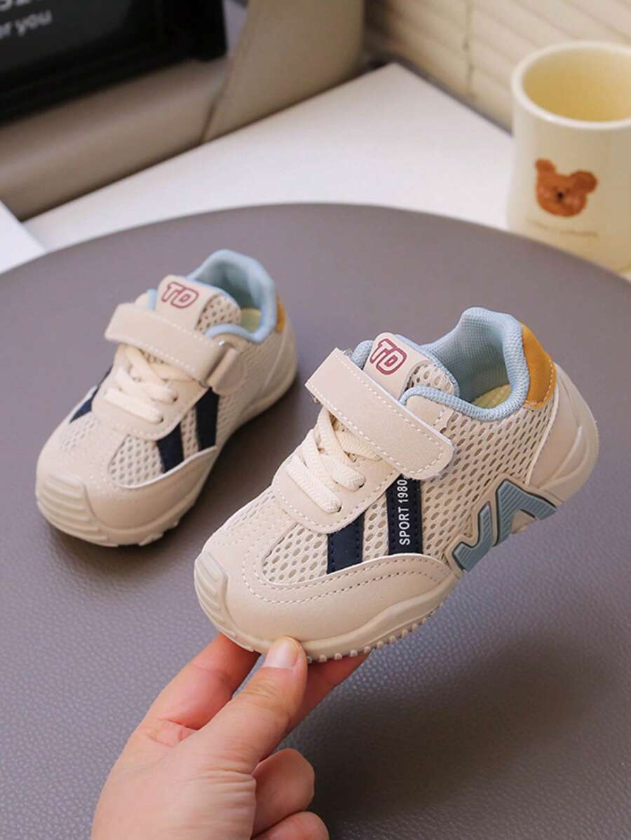 Kids Boys Girls Spring/Autumn Sports Shoes, Breathable Non-Slip Casual Lightweight Sneakers - Blue - View 1