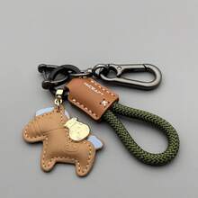1pc Handmade Leather Car Key Chain, Decorated With Horse And Money Bag Pattern, Symbolizing "Instant Wealth". Can Be Used As DIY Accessories, Bag Charms, Travel Bag Decorations, Shoulder Bag Accessories, Multipurpose Bag Pendants, Car Decorations, Gifts For Valentine's Day, Mother's Day, Father's Day, Back To School, And Graduation