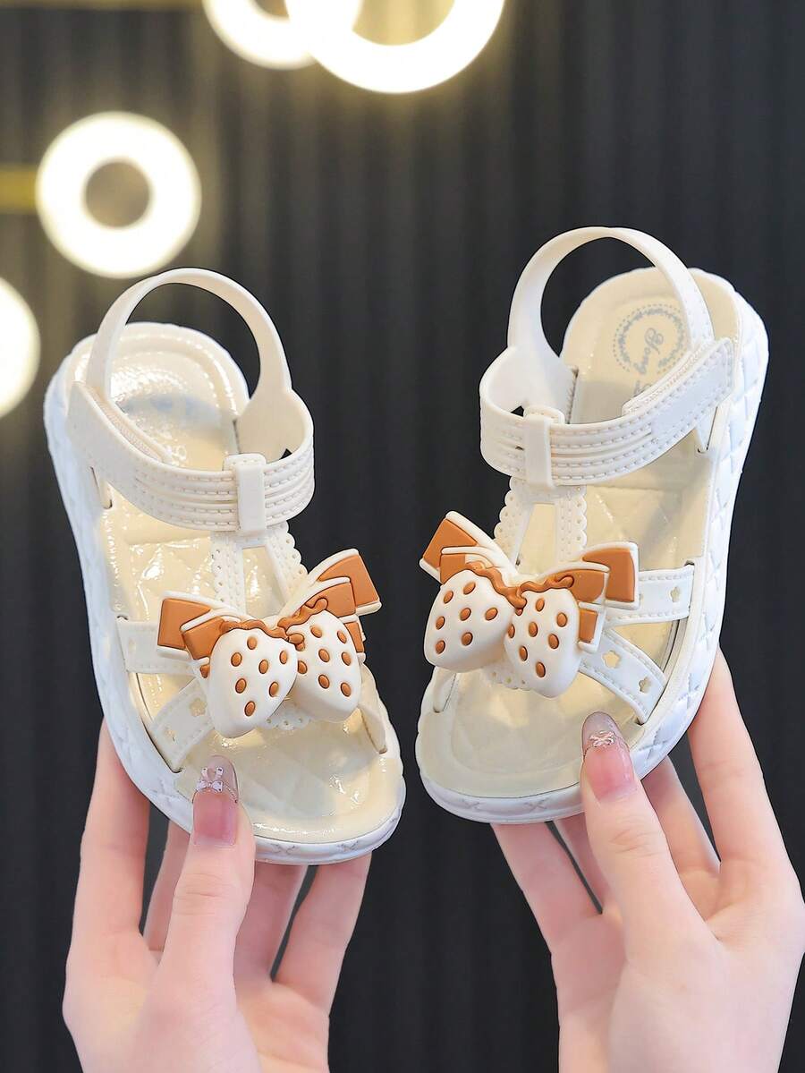 Sandalias de niña de verano con lazo de fresa, lindas y versátiles para la playa. Pantuflas para niñas para exteriores - Blanco - Ver 1
