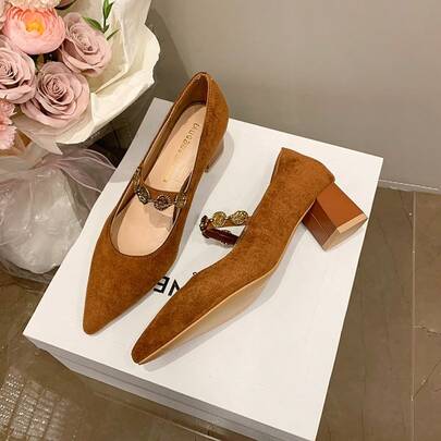 2026春秋新款复古麂皮方头粗跟高跟鞋，优雅棕色