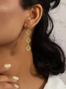 1 Pair Fashionable Gold, Pink, Silver, Antique Silver Hollow Hoop Earrings - Flower - View 5