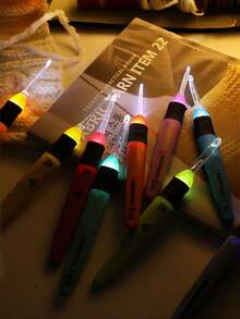 1/9支夜光钩针，9件套发光钩针工具，2.5mm-6.5mm透明钩针头，精美气泡包装，适合缝纫爱好者。适用于DIY手工制作，例如编织毛衣、围巾等。冬季手工礼物钩针工具配件 - 彩色 - 查看 6