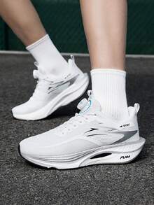 Giày chạy marathon đế carbon unisex - Giày thể thao nhẹ, giảm sốc, đế ngoài bằng cao su chống trượt, thiết kế nút xoay, dễ dàng mang vào và tháo ra, thiết kế cổ thấp thoáng khí, phù hợp cho chạy marathon, tập gym và luyện tập, mọi mùa. - trắng - Xem 11