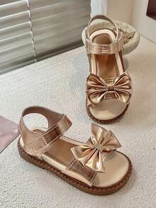 一双可爱的女童平底凉鞋，鞋底柔软，饰有蝴蝶结，适合玩耍和日常穿着。 - 玫瑰金 - 查看 6