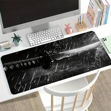 Mouse Pad Extra Grande com Padrão de Espada Samurai, Design de Estilo Anime Preto e Branco, Tapete de Mesa Fácil de Limpar, Lavável, Base de Borracha Antiderrapante, Bordas Costuradas com Precisão, Mouse Pad Ideal para Presente, Protetor de Mesa, Tapete de Vaidade, Lugar Americano, Tapete de Estudo, Tapete de Teclado, Múltiplos Tamanhos Disponíveis: 15,7*35,4 Polegadas (40*90 cm), Um Presente Ideal para Aniversários e Feriados - Tapete de Teclado de Computador, Tapete de Laptop, Adequado para Jogadores, Trabalhadores de Escritório e Estudantes, 1 Peça. - A - Visão 4