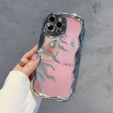 風に吹かれた髪のシュールな女の子のアート電話ケース  17、 16 Pro Max、 15 Pro Max、 13、 12 に対応 オールソフト TPU 素材で作られ、高級電気メッキ仕上げ、クリーミーな波の質感、フルエッジ保護、正確なカットアウト、ぴったりフィット、快適なグリップ、優れた質感 家族、友人、恋人、ボーイフレンド/ガールフレンド、バレンタインデーに最適なギフトです。 - シルバー - チェックする 5