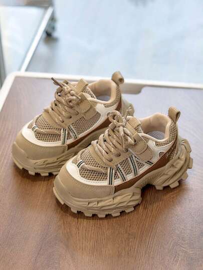 1 par de zapatos deportivos transpirables de malla con suela blanda antideslizante para niños, zapatos para caminar para bebés y niños pequeños, versátiles, de moda, con suela gruesa para uso casual y correr al aire libre, adecuados para niños y niñas, primavera/verano/otoño/invierno