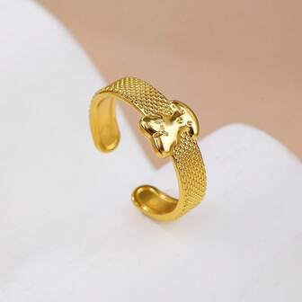 Un anillo de osito delicado y adorable, hecho de acero inoxidable y oro de 18K, con un diseño abierto. Este es un anillo perfecto para que las damas lo usen durante reuniones diarias o para apilar. Es un excelente regalo para ocasiones especiales.