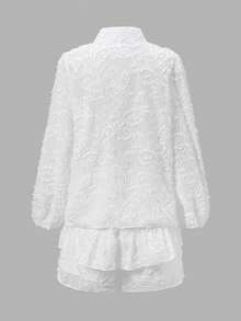 Bộ đồ nữ Vusalt mùa xuân tối giản, phong cách công sở, chất liệu jacquard, mỏng nhẹ, tay dài, cổ bẻ, cài nút, phối cùng chân váy ngắn xếp ly, thích hợp cho ngày Valentine, kỳ nghỉ biển, dã ngoại, các dịp thường ngày. Áo sơ mi trắng phù hợp cho đi làm hàng ngày, công sở, đi học. - trắng - Xem 9