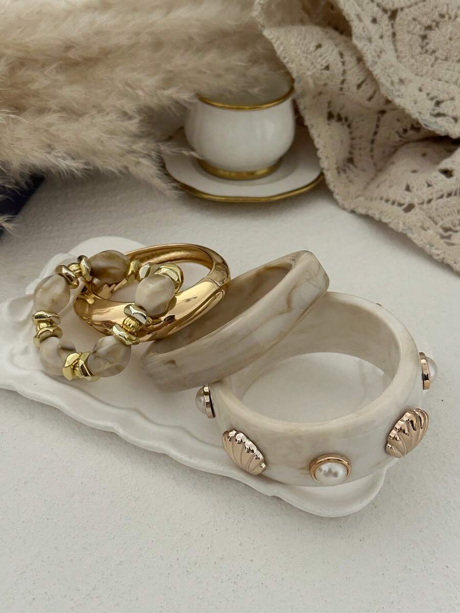 1pc Asymmetrical Wide Acrylic Alloy Marble White Bracelet, Suitable For Women's Daily Commute, Gathering With Friends, Romantic Festivals, Street Snapshots, Fashion Shows (The Texture And Color Of The Bracelet May Differ From The Actual Product)