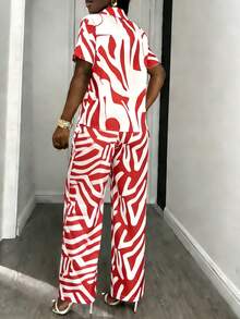 Set de 2 piezas estilo bohemio para mujer: Camisa con cuello vuelto y botones, y pantalones de pierna ancha con estampado abstracto, adecuado para uso casual diario y vacaciones - Rojo y blanco - Ver 4