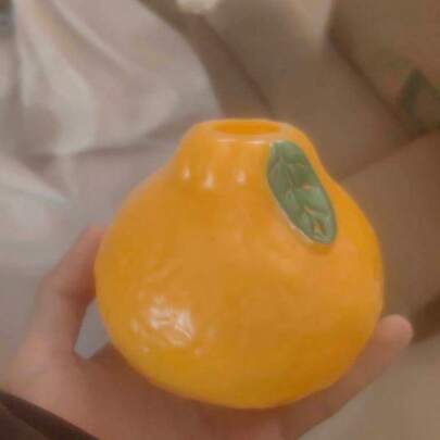 1个橙色柑橘造型花瓶/容器，水培装饰花盆，带绿叶和白色花朵，耐用塑料材质，室内装饰，桌面摆件，手工制作，办公礼品，创意配件（空花瓶，不含植物）