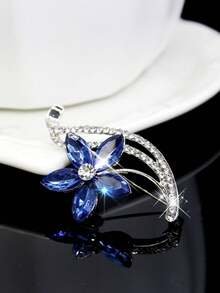 Rhinestone Flower Brooch, Women's Anti-Flashing Dress Brooch, Mother's Day Gift, Versatile For Daily Wear - Blue - View 3