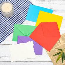 10 piezas de mini sobres con tarjetas de felicitación en blanco, adecuados para familiares, amigos y colegas, sobres autoadhesivos pequeños, perfectos para cumpleaños, notas de agradecimiento, fiestas, felicitaciones de Navidad y Año Nuevo (Tamaño 10*7/8*6) - Sobre blanquecino + tarjeta de notas blanquecina - Ver 2